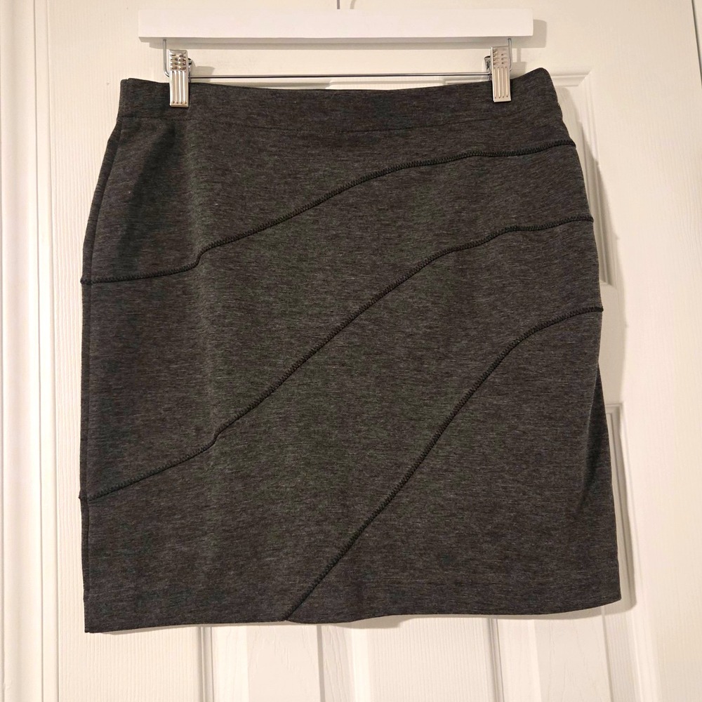 Simply Vera Vera Wang Gray Knit Skirt Sz M Curved Seam Stretch Pencil Mini